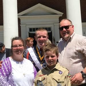 Meet your Posher, Adam